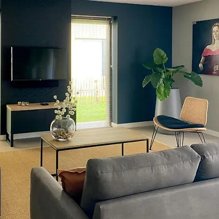 Waterrijk Oesterdam Resort Villas-2